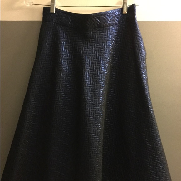 Navy metallic looking skirt - Picture 2 of 3